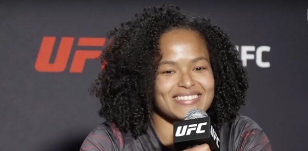 karine-silva-ufcvegas56mediaday-750.jpg