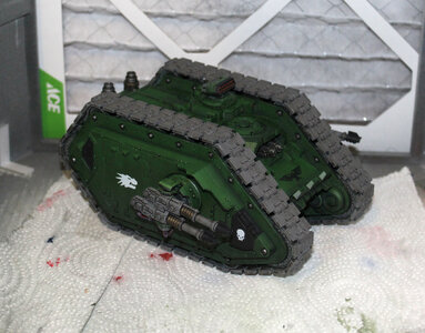 Salamanders Land Raider Proteus.jpg