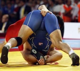 wrestling-gay.jpg