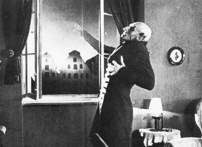 Nosferatu-1922-First-Vampire-Movie-1-1200x874.jpg