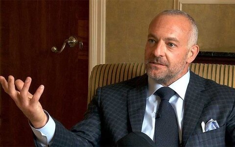 lorenzo-fertitta-2ee3b3f7-c94c-44fa-b2de-a1363d7900f-resize-750.jpeg