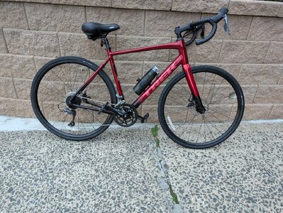 Trek Domane AL2 Gen4.jpg