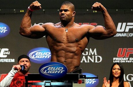 alistairovereem_2190017b.jpg