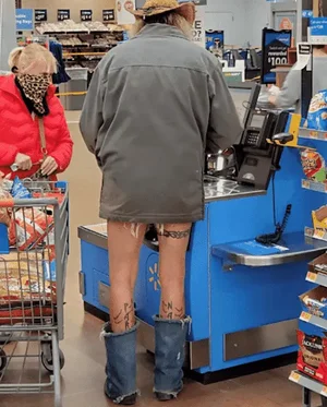 50-Of-The-Wildest-People-Of-Walmart-Photos1.webp