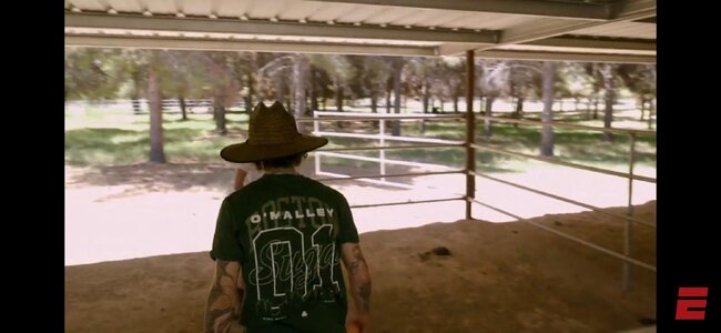 Screenshot_20251111_130942_YouTube.jpg Screenshot_20251111_130942_YouTube.jpg