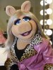 53d4042e6e841_-_141011-miss-piggy-5dzbzq-lrg.jpg