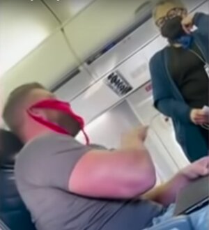 A-male-passenger-wore-red-panties-as-mask-on-board-United-Airlines-plane-in-Covid-protest.jpg
