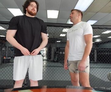 mma-guru-and-ddp-linked-up-and-trained-v0-mu0bleuuep4c1.jpg